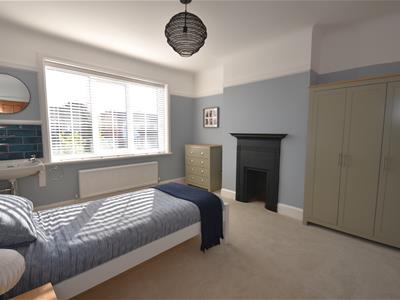 Picture 19